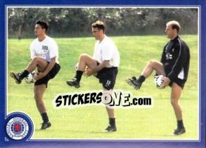 Sticker Having a knees-up... - Rangers Fc 1999-2000 - Panini