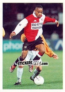 Sticker Bonaventure Kalou in game - Feyenoord 2000-2001 - Panini