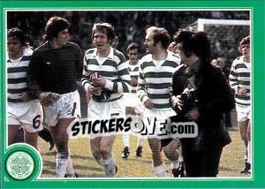 Sticker Celtic Hoop it up after the 3:1 - Celtic FC 1999-2000 n. 108 - Panini