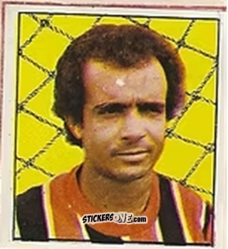 Figurina Betinho - Campeonato Nacional 76
 n. 136 - Editora e Impressora Graf Set Ltda