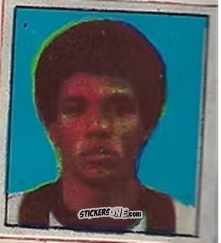 Figurina Nilson Dias - Campeonato Nacional 76
 n. 237 - Editora e Impressora Graf Set Ltda