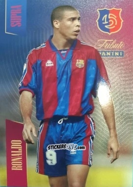 Sticker Ronaldo Luis Nazario - El Año De Las Luces - Tributo FC Barcelona 1899-2024
 n. 82 - Panini