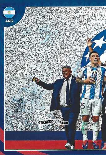 Sticker Team Photo PUZ - Copa América Argentina Campeón 2024
 n. 1A - Panini
