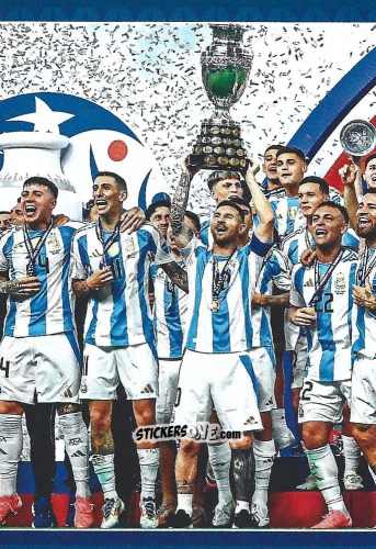Sticker Team Photo PUZ - Copa América Argentina Campeón 2024
 n. 1B - Panini