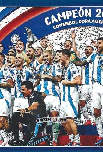 Sticker Team Photo PUZ - Copa América Argentina Campeón 2024
 n. 1C - Panini