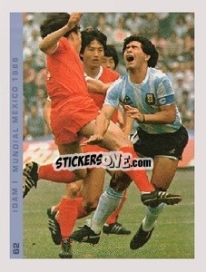 Sticker Maradona Subisce Fallo Mondiale 1986 - Promofigus Maradona El Mejor Jugador Del Siglo n. 62 - NO EDITOR
