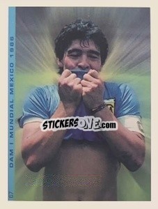 Sticker Maradona Bacia La Maglia Dell'Argentina 1986 - Promofigus Maradona El Mejor Jugador Del Siglo n. 67 - NO EDITOR