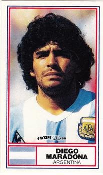 Figurina Diego Maradona - Football International Stars 1984
 n. 28 -  Rothmans
