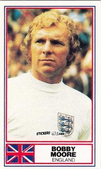 Sticker Bobby Moore - Football International Stars 1984
 n. 29 -  Rothmans
