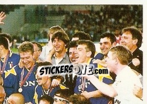 Sticker Squadra Juventus - Calcio Coppe 1996-1997 n. 2 - Panini