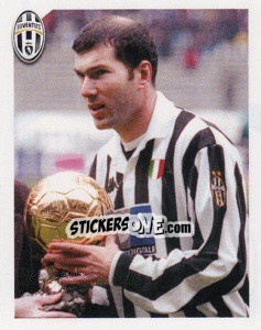 Sticker Zidane con il Pallone d'Oro - Juventus 2011-2012 n. 51 - Footprint