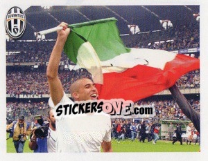 Sticker Trezeguet festiggia il 27-e Scudetto - Juventus 2011-2012 n. 55 - Footprint