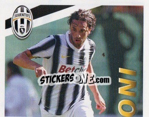 Cromo Toni in Azione - Juventus 2011-2012 - Footprint
