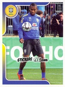 Sticker Maicon no treinamento - Estrelas da Seleção o Brasil na Copa do Mundo de 2010 - Panini