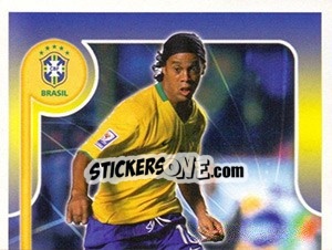 Sticker Ronaldinho Gaúcho no movimento - Estrelas da Seleção o Brasil na Copa do Mundo de 2010 n. 240 - Panini
