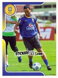 Sticker Ronaldinho Gaúcho no treinamento - Estrelas da Seleção o Brasil na Copa do Mundo de 2010 n. 244 - Panini