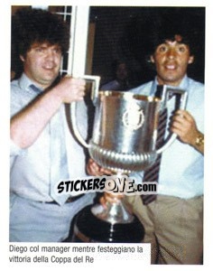 Sticker Maradona Con La Coppa Del Re - Maradona Il Più Grande n. 52 - Preziosi