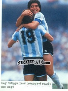 Sticker Maradona Festeggia Dopo Un Goal Con L'Argentina - Maradona Il Più Grande n. 137 - Preziosi