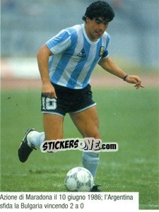 Sticker Maradona Con La Maglia Dell'Argentina Durante La Sfida Con La Bulgaria - Maradona Il Più Grande n. 140 - Preziosi