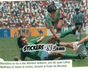 Sticker Maradona Salta Un Avversario - Maradona Il Più Grande n. 150 - Preziosi