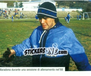 Sticker Maradona Si Allena Con Il Napoli - Maradona Il Più Grande n. 168 - Preziosi