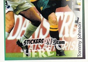 Sticker Tommy Johnson in action - Celtic FC 2000-2001 - Panini