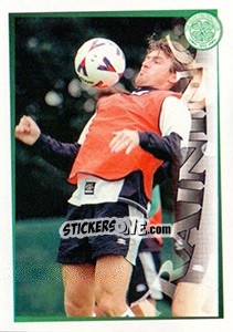Sticker Chest the Job... (Lubomir Moravcik) - Celtic FC 2000-2001 n. 91 - Panini