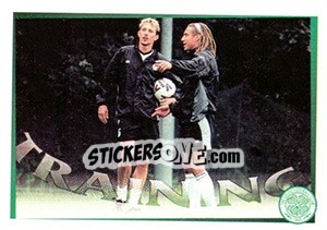 Sticker This way, Vidar... (Henrik Larsson / Vidar Riseth) - Celtic FC 2000-2001 n. 96 - Panini