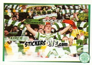 Sticker With hope in their hearts... - Celtic FC 2000-2001 n. 158 - Panini