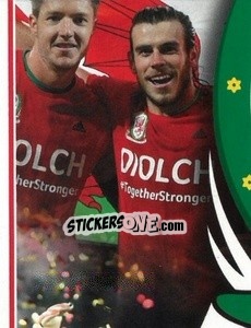 Cromo Players Celebrate - Wales. We'Re Going To France! - Panini