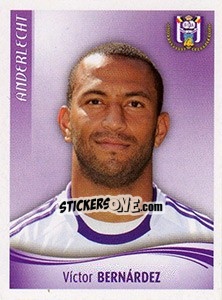 Cromo Victor Bernárdez - Football Belgium 2009-2010 - Panini