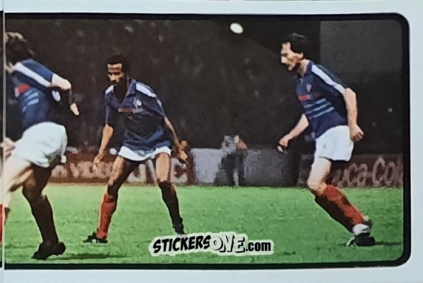Sticker France v Yugoslavia (Puzzel 2) - Football France 1984-1985 n. 232 - Panini