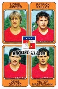 Sticker Lionel Justier / Patrick Paillot / Denis Goavec / Victor Mastroianni - Football France 1985-1986 n. 373 - Panini