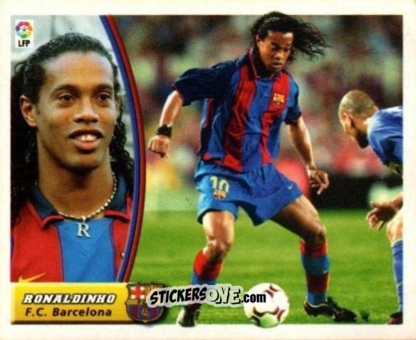 Cromo 10. Ronaldinho (BARCELONA) (DOBLE IMAGEN) - Liga Spagnola 2003-2004 n. 524 - Colecciones ESTE