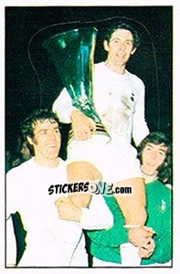 Sticker Mike England, Alan Mullery and Pat Jennings (Tottenham Hotspur v Wolverhampton Wanderers) - UK Football 1985-1986 n. 284 - Panini