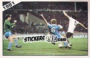 Sticker Ricardo Villa and Joe Corrigan - UK Football 1985-1986 - Panini